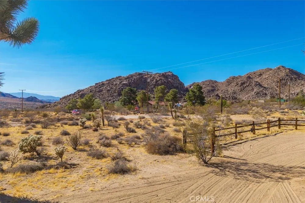 8715 Desert Shadows Road Joshua Tree, CA 92252