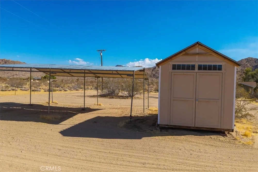 8715 Desert Shadows Road Joshua Tree, CA 92252