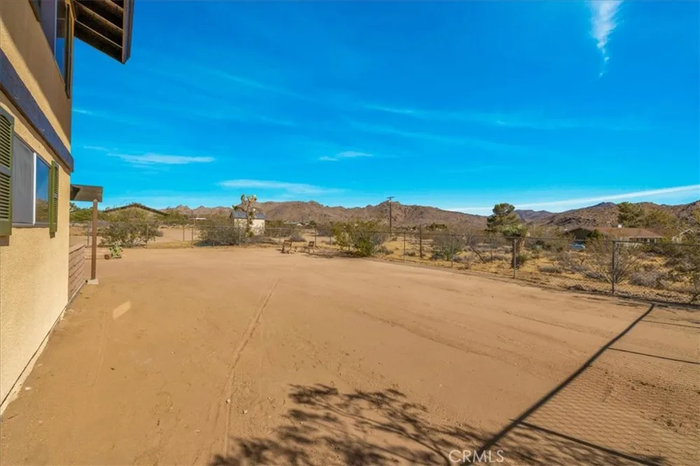 8715 Desert Shadows Road Joshua Tree, CA 92252