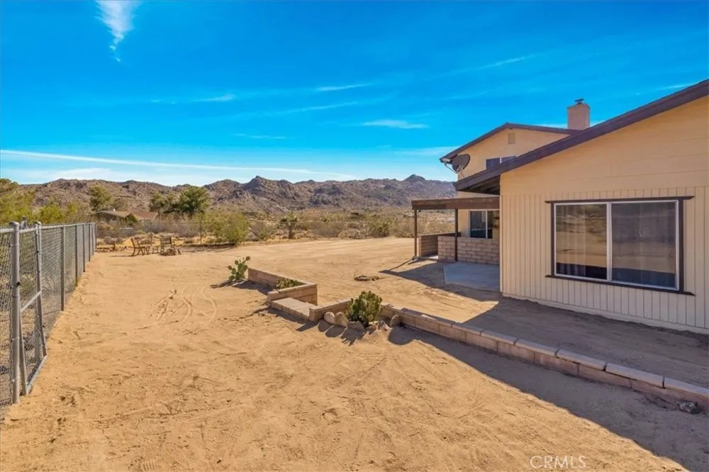 8715 Desert Shadows Road Joshua Tree, CA 92252