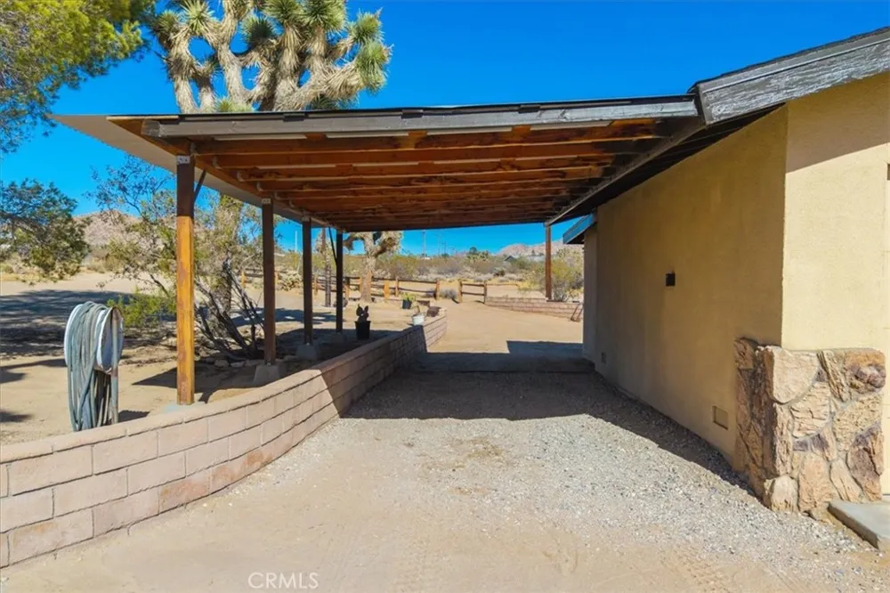 8715 Desert Shadows Road Joshua Tree, CA 92252
