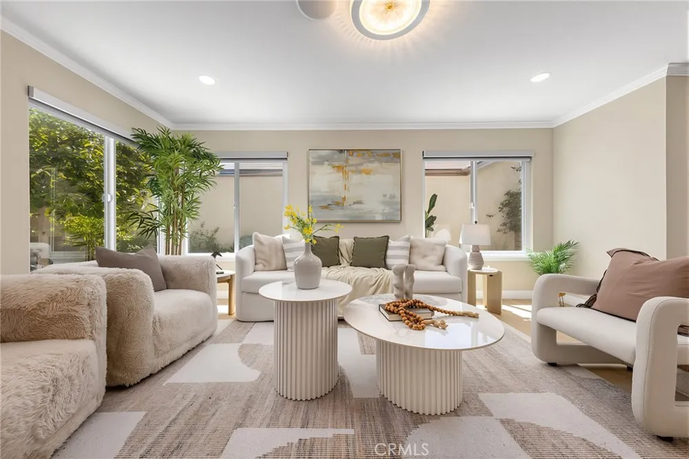 2416 Flora Street West Covina, CA 91792
