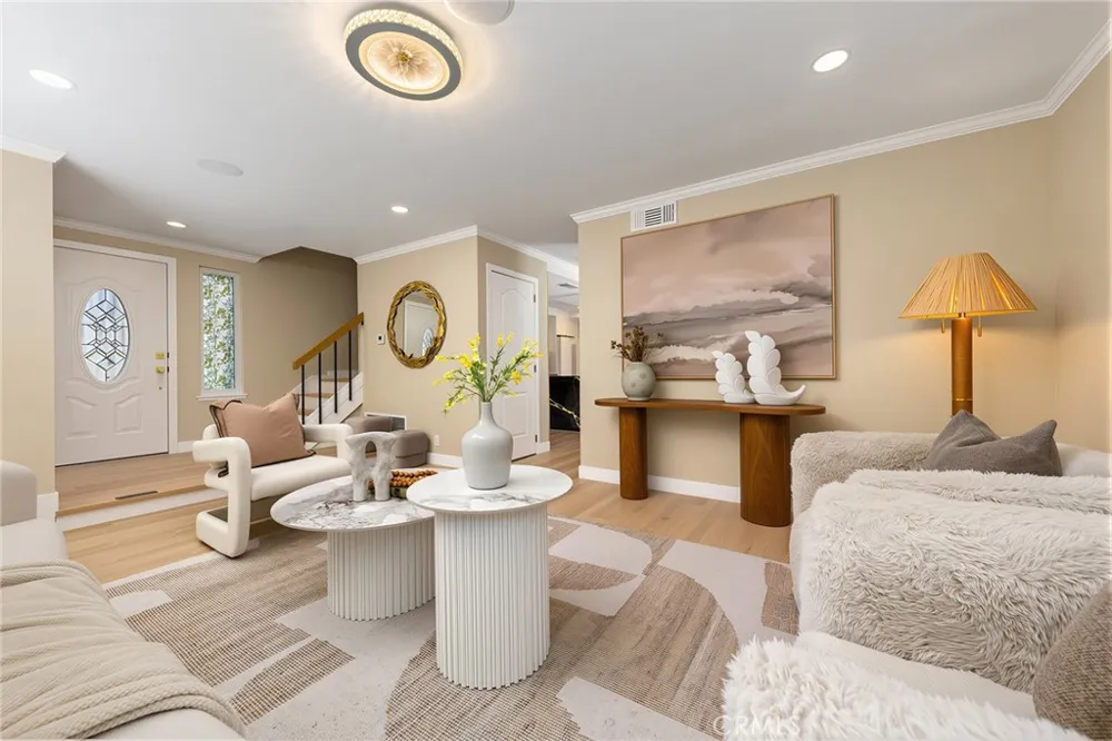 2416 Flora Street West Covina, CA 91792