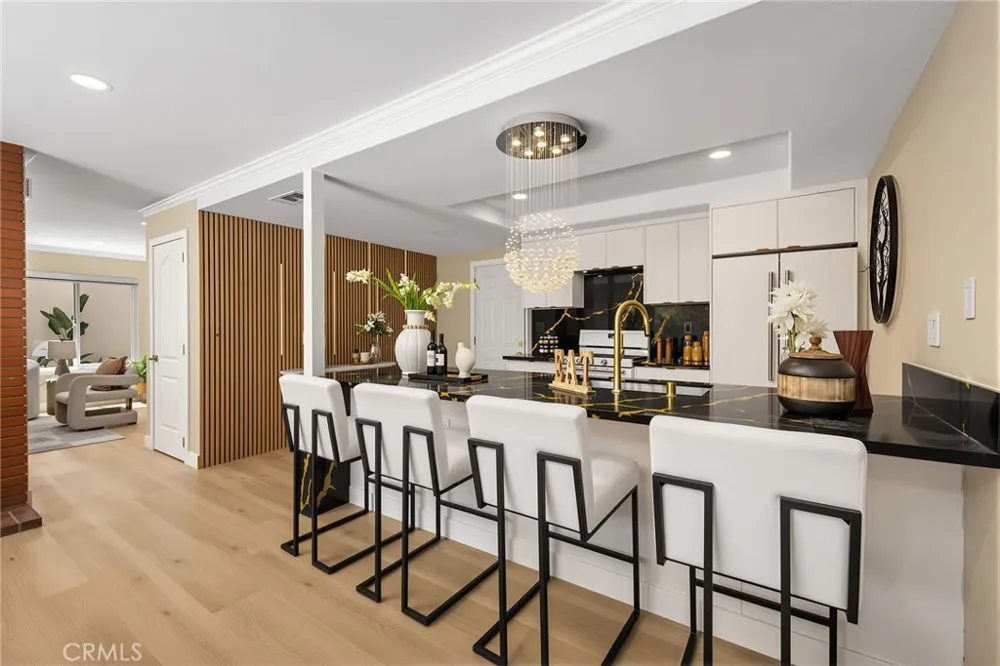 2416 Flora Street West Covina, CA 91792