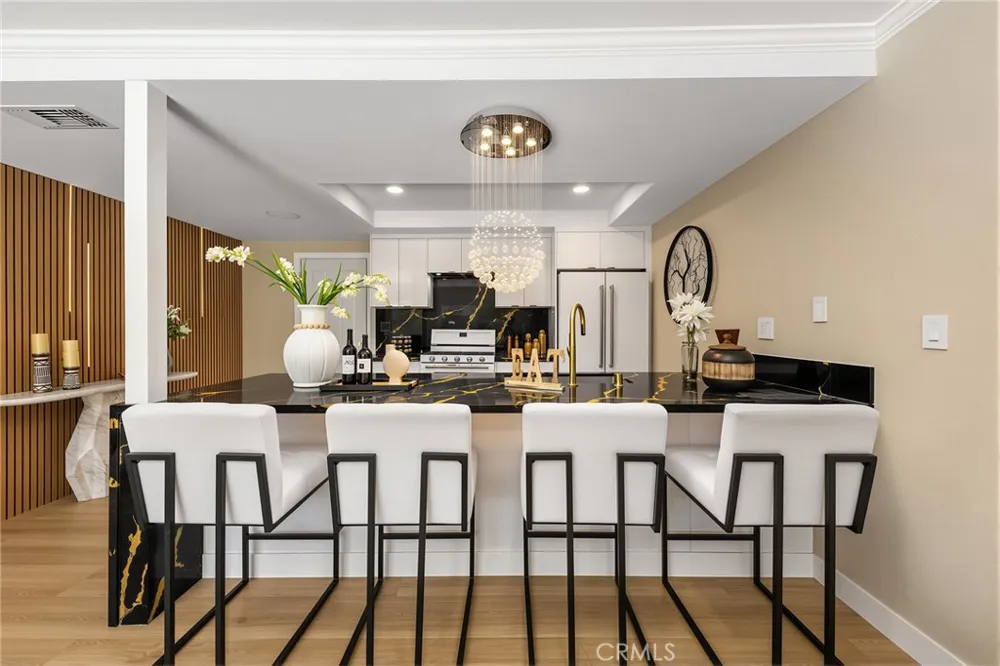 2416 Flora Street West Covina, CA 91792