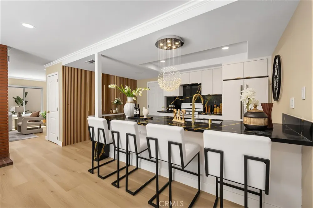 2416 Flora Street West Covina, CA 91792