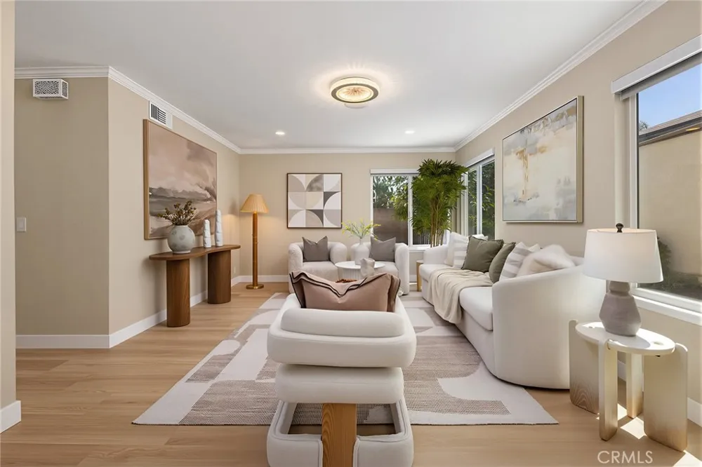 2416 Flora Street West Covina, CA 91792