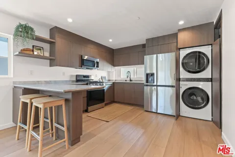921 Mariposa Avenue #1/2