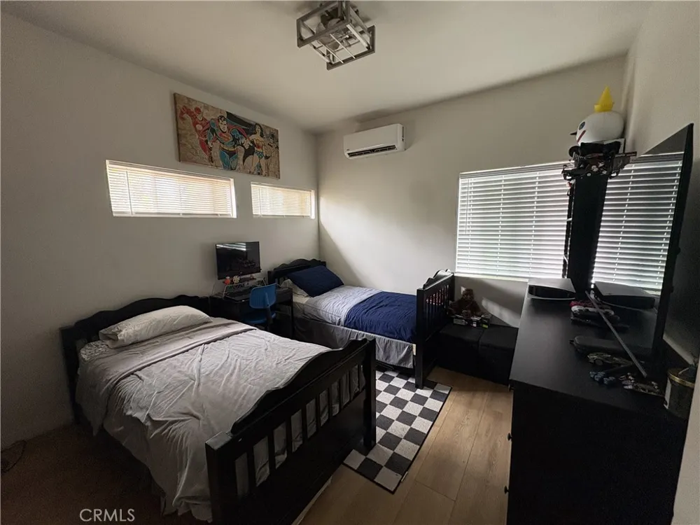 9955 Parkinson Whittier, CA 90605