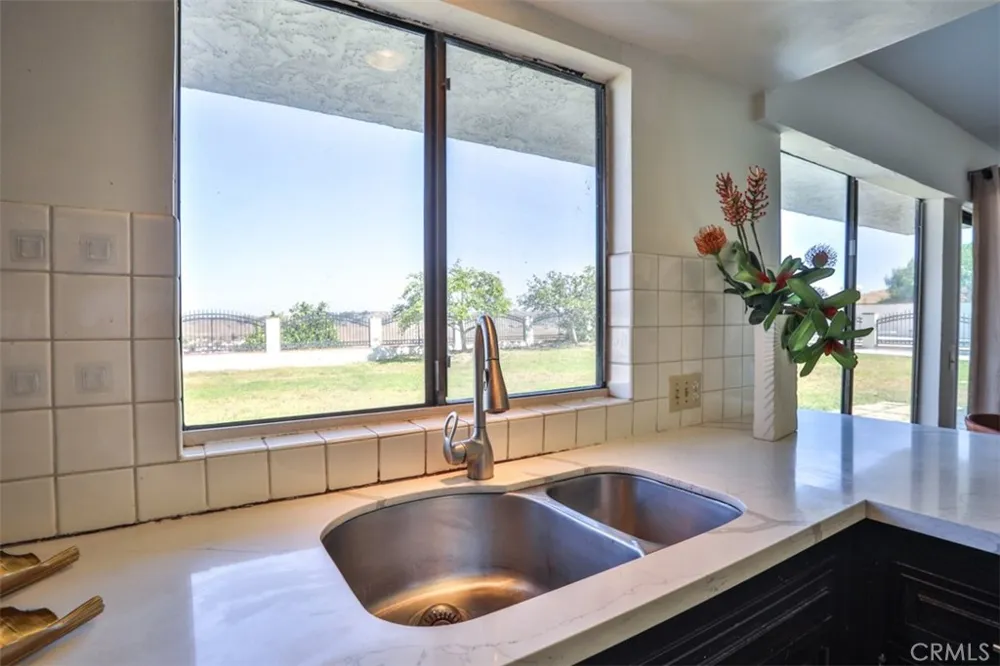 1736 Derringer Lane Diamond Bar, CA 91765