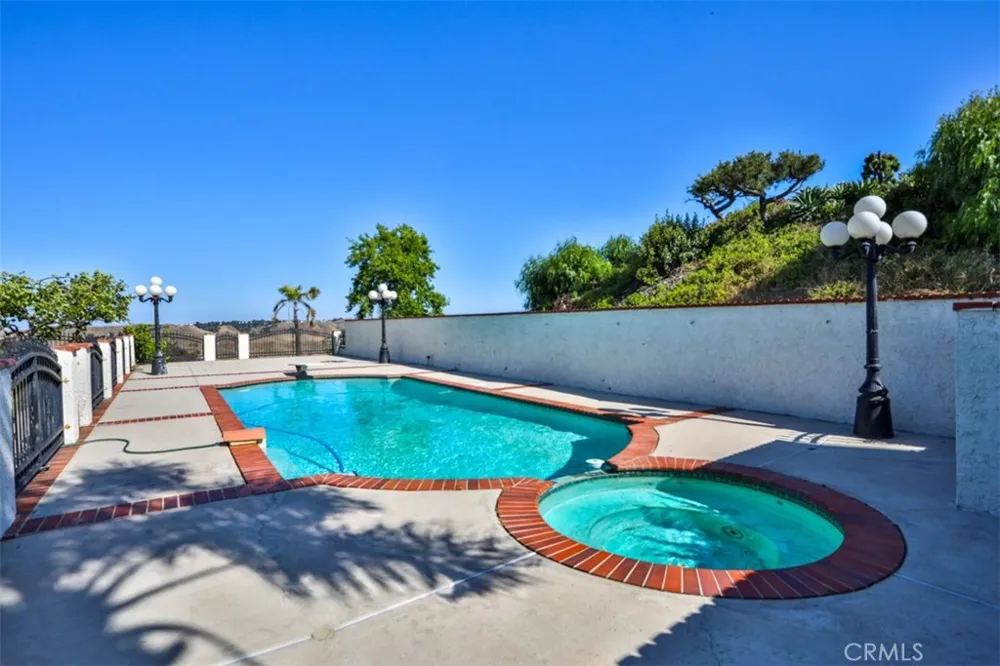 1736 Derringer Lane Diamond Bar, CA 91765