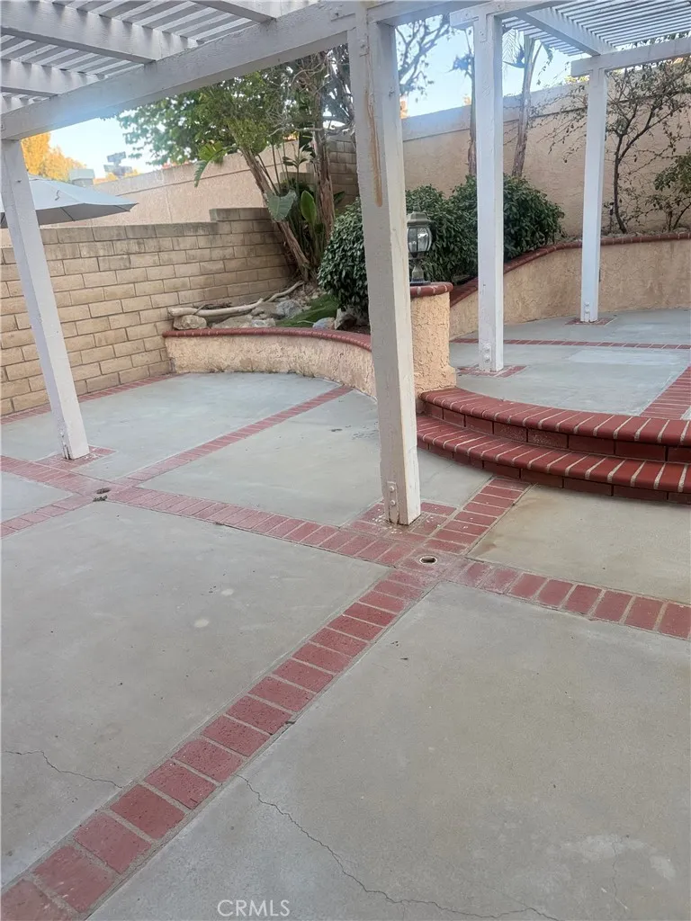 58 Valley Crest Simi Valley, CA 93065