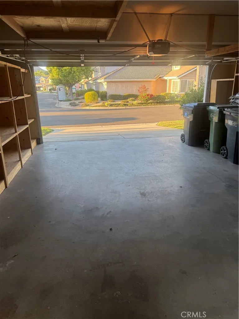 58 Valley Crest Simi Valley, CA 93065