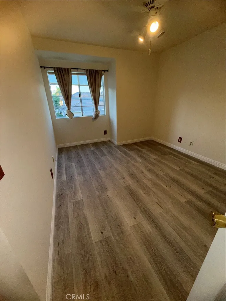 58 Valley Crest Simi Valley, CA 93065