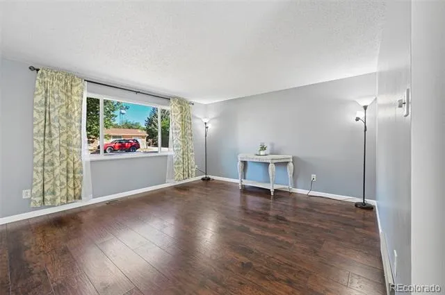 313 Cranbrook Circle Colorado Springs, CO 80906