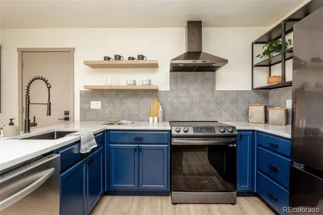1410 S Vaughn Circle Aurora, CO 80012