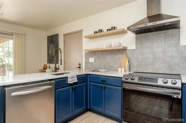 1410 S Vaughn Circle Aurora, CO 80012