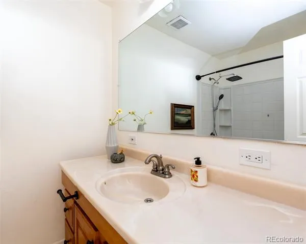 1410 S Vaughn Circle Aurora, CO 80012