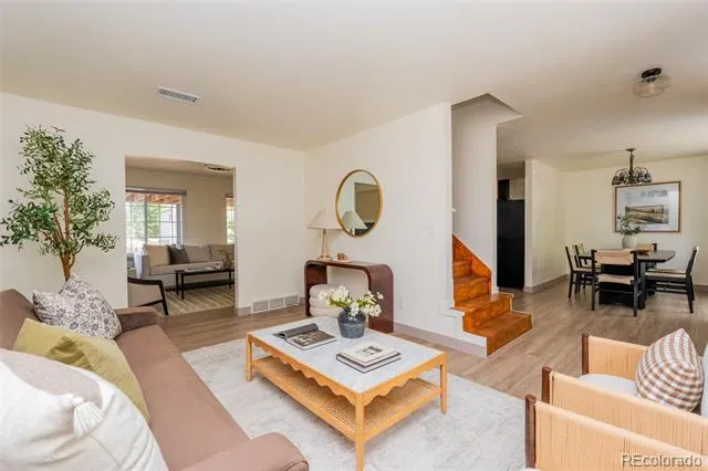1410 S Vaughn Circle Aurora, CO 80012