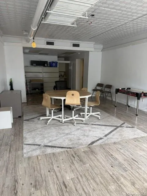 512 Mamaroneck Avenue White Plains, NY 10605