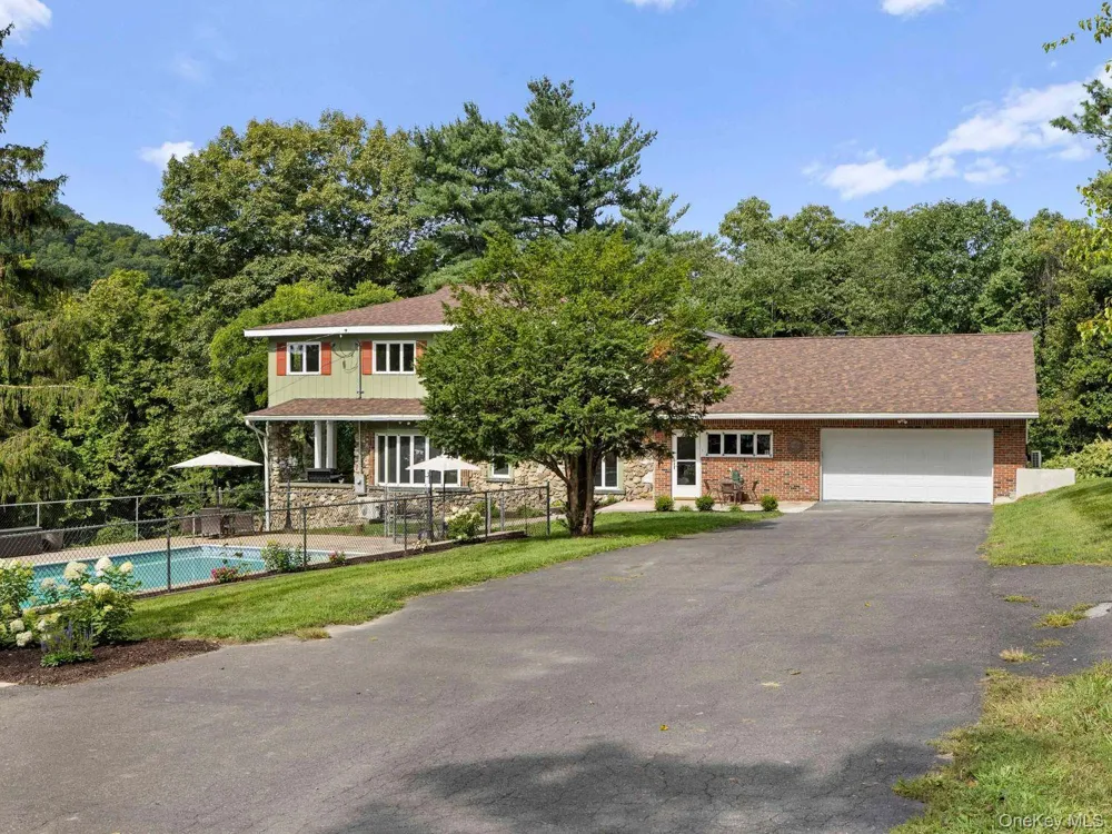 90 New Paltz Road Highland, NY 12528