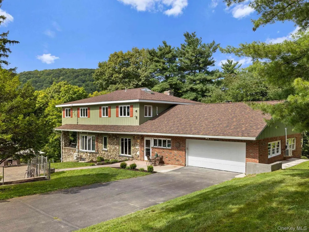 90 New Paltz Road Highland, NY 12528