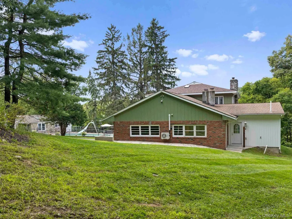 90 New Paltz Road Highland, NY 12528