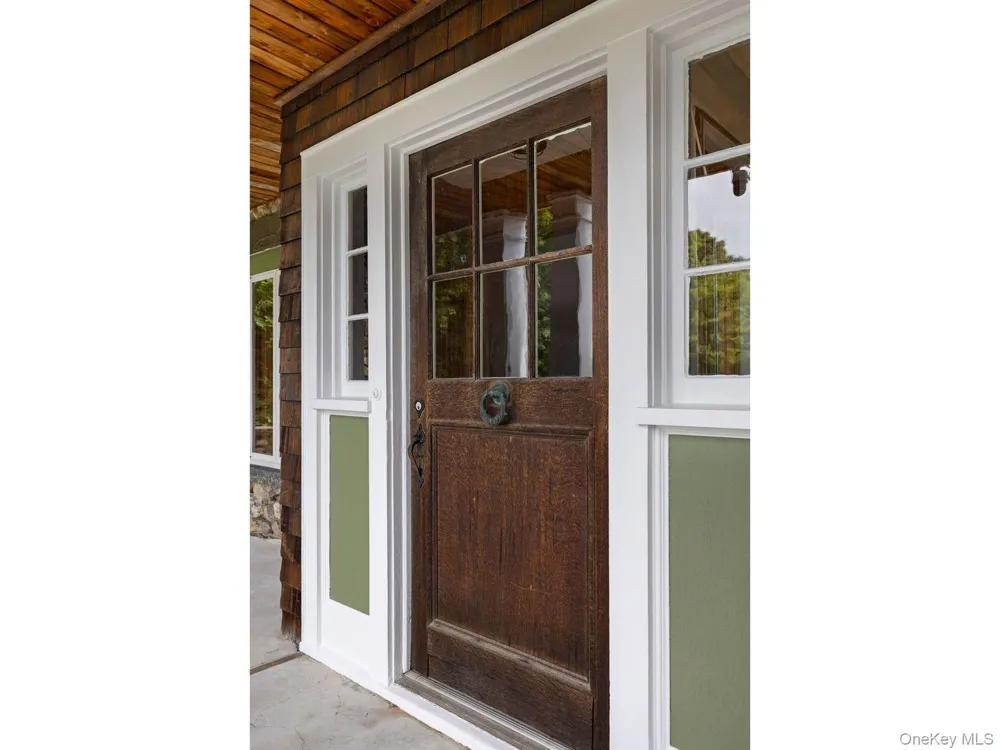 90 New Paltz Road Highland, NY 12528