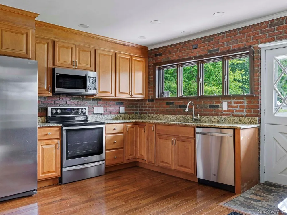 90 New Paltz Road Highland, NY 12528