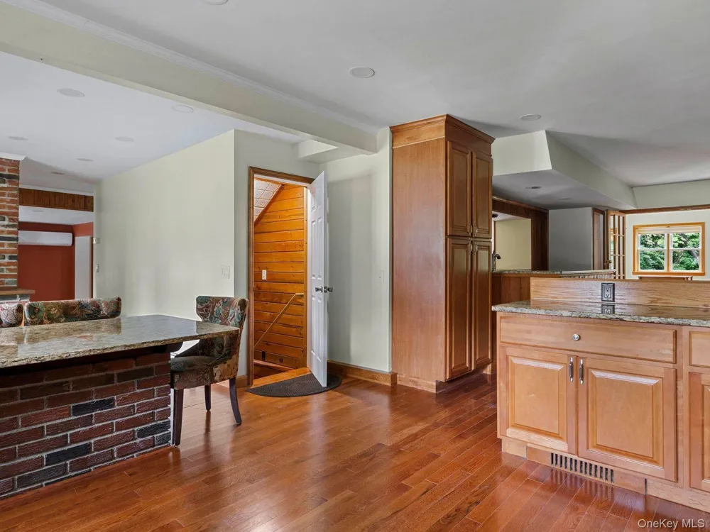 90 New Paltz Road Highland, NY 12528