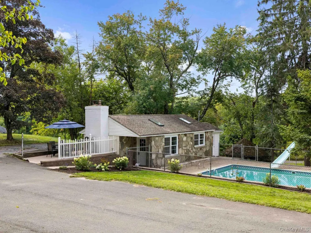 90 New Paltz Road Highland, NY 12528