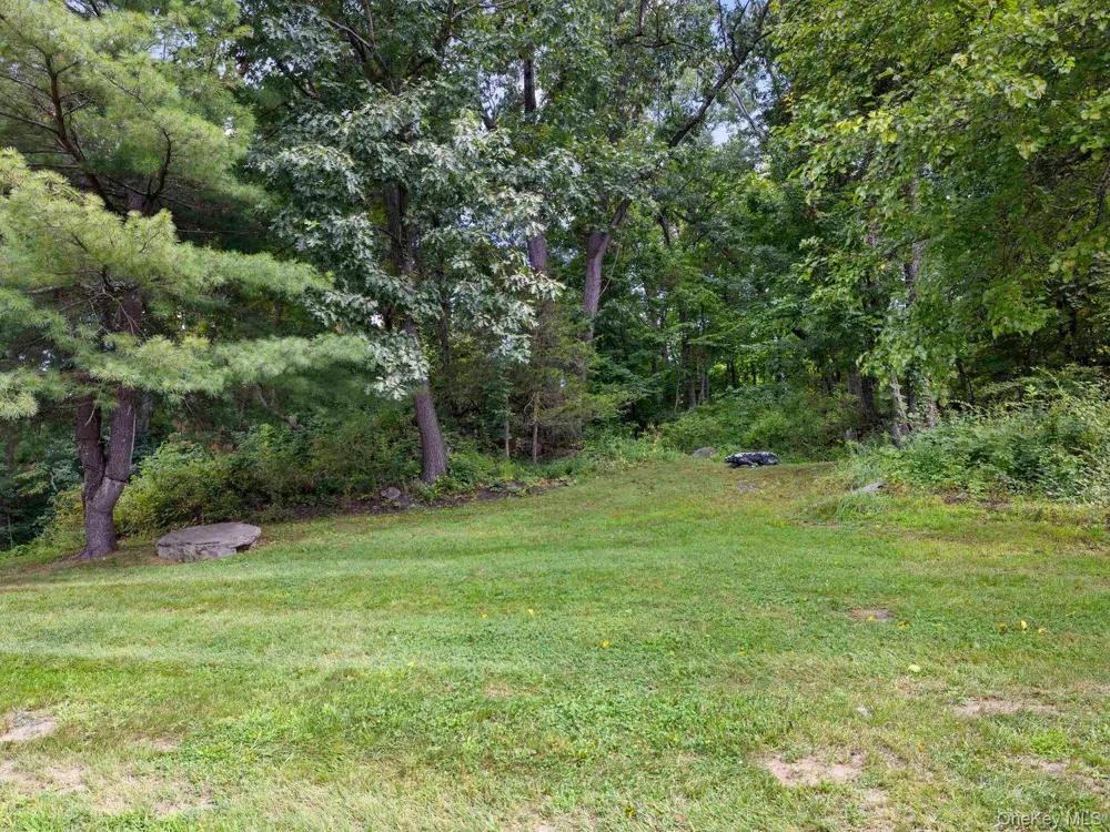 90 New Paltz Road Highland, NY 12528
