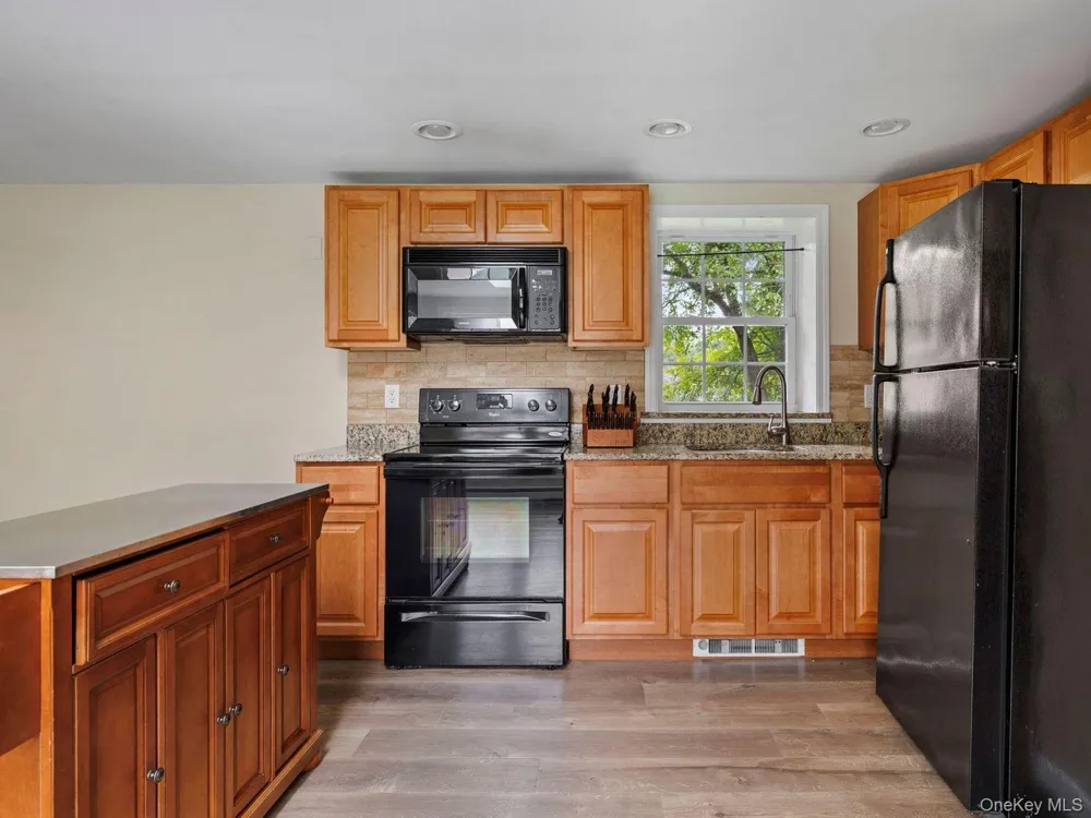 90 New Paltz Road Highland, NY 12528