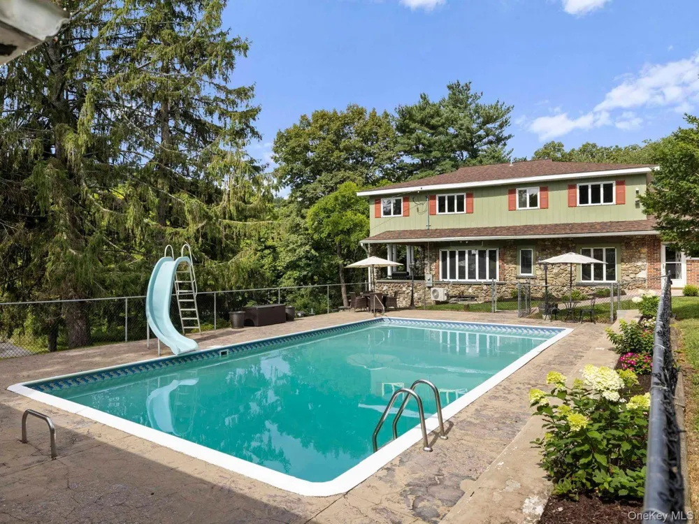 90 New Paltz Road Highland, NY 12528