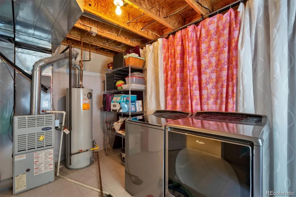 1378 S Akron Way Denver, CO 80247