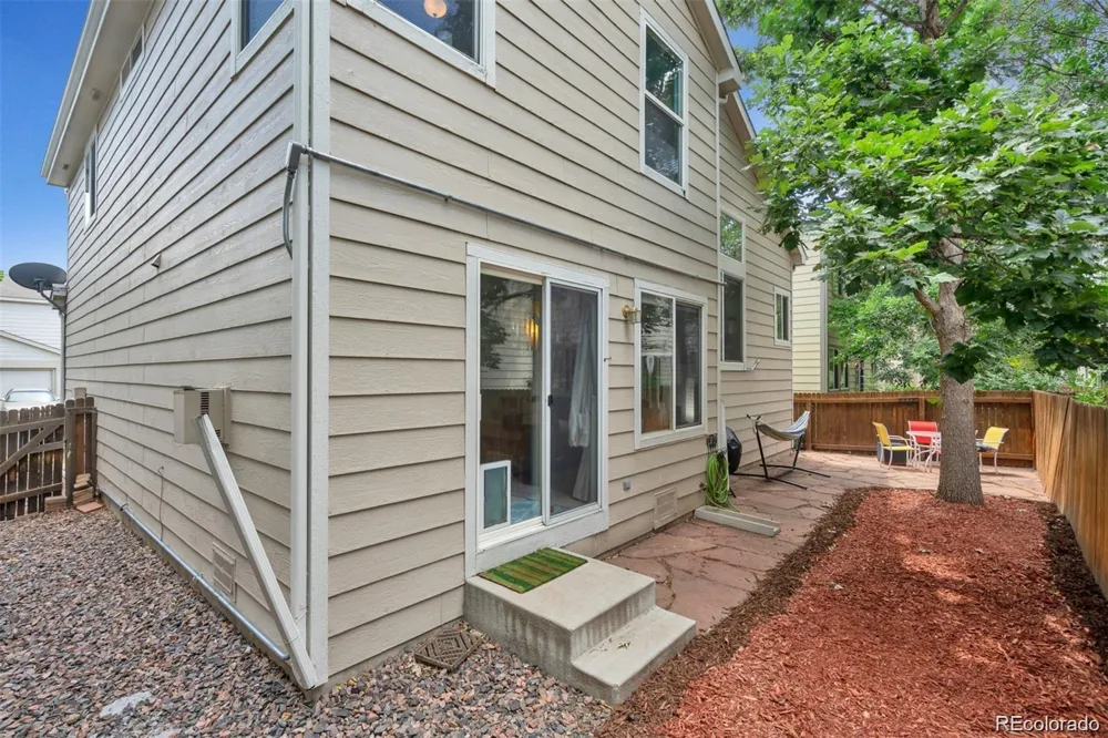 1378 S Akron Way Denver, CO 80247