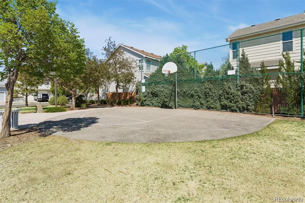 1378 S Akron Way Denver, CO 80247