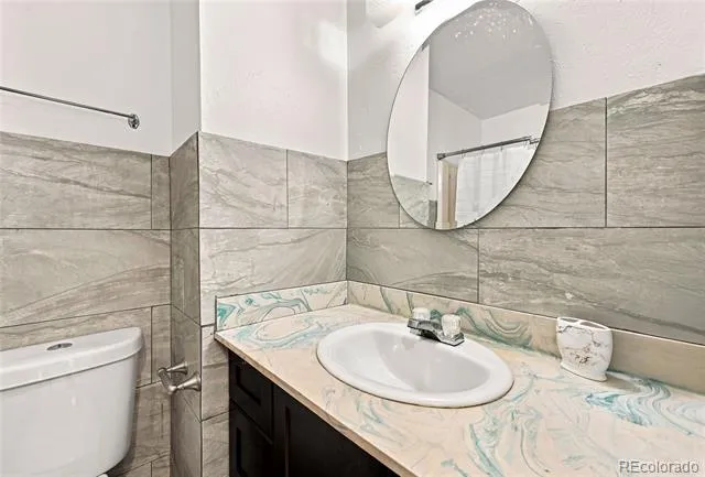 147 Paris Circle Aurora, CO 80011