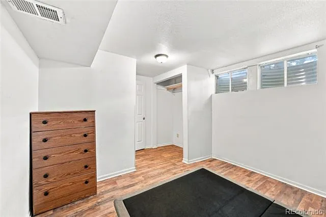 147 Paris Circle Aurora, CO 80011