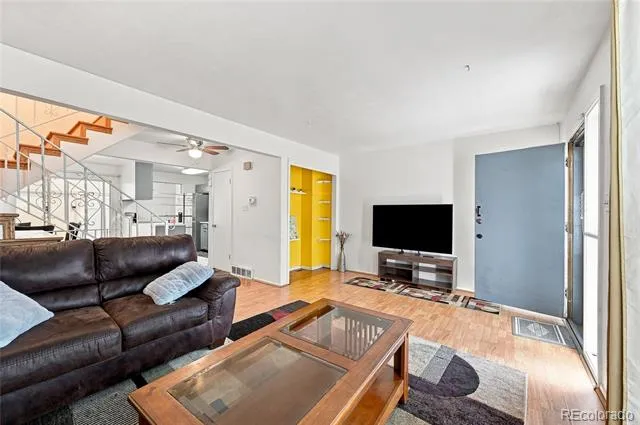 147 Paris Circle Aurora, CO 80011
