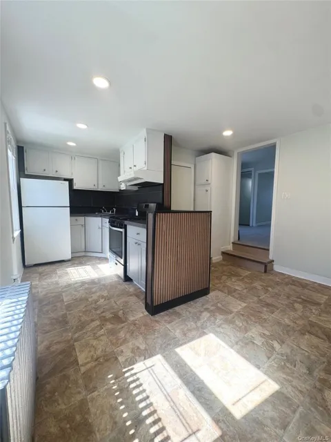249 Macquesten Parkway #Floor #2