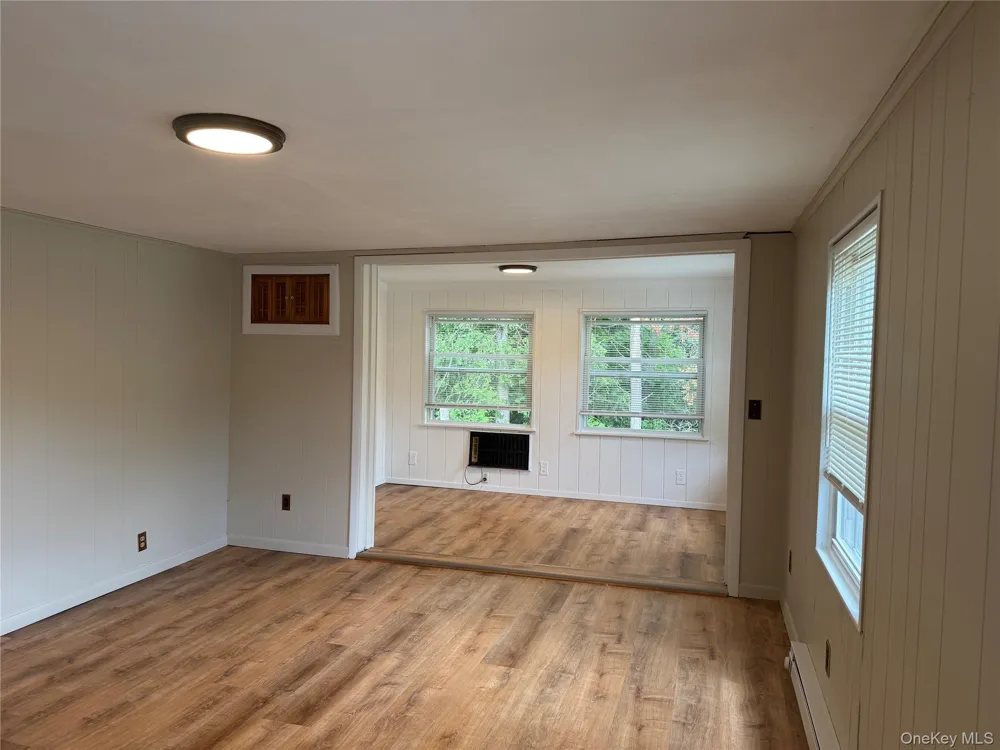 16 Ernest Lane Mahopac, NY 10541
