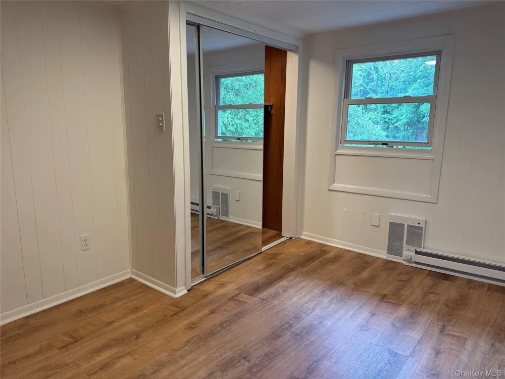 16 Ernest Lane Mahopac, NY 10541
