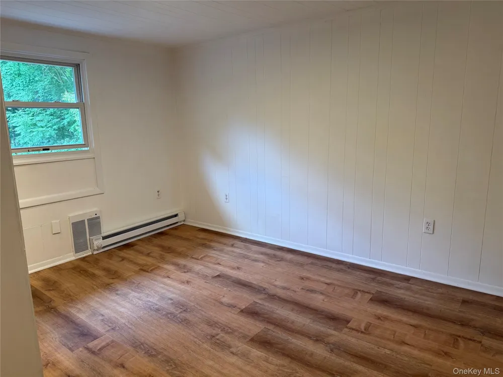 16 Ernest Lane Mahopac, NY 10541
