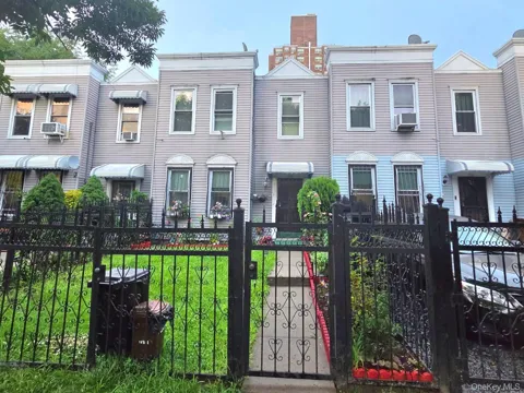 1988 Vyse Avenue #Apt 2