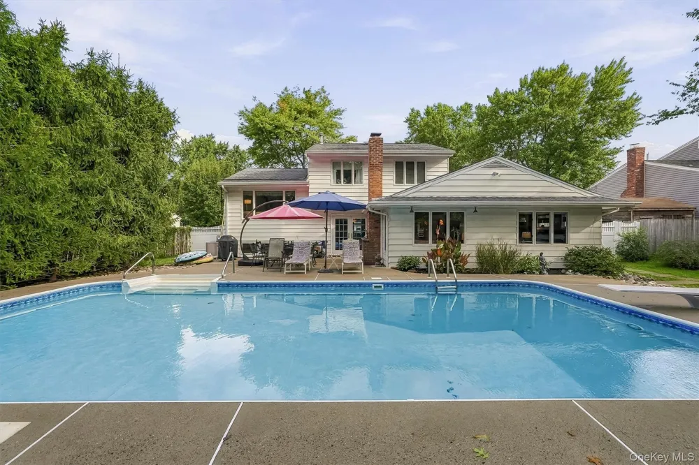 19 Dutch Hollow Drive Orangeburg, NY 10962