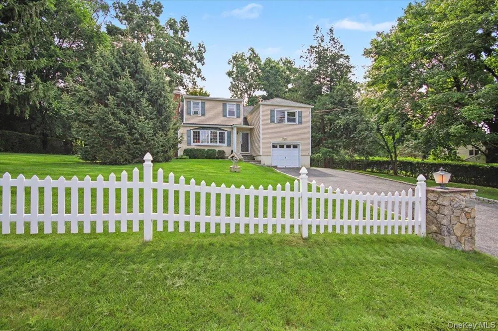 2978 Springhurst Court Yorktown Heights, NY 10598
