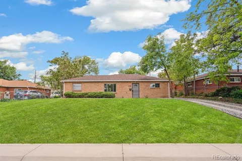 1330 Oak Place