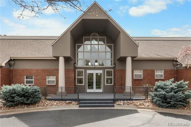 2894 W Riverwalk Circle #B108 Littleton, CO 80123