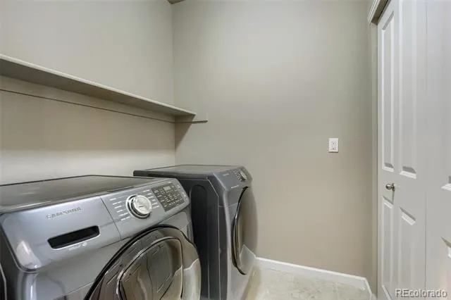 9004 E Caley Way Greenwood Village, CO 80111